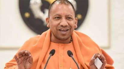 नवरात्रि पर फिर एक्टिव हुआ 'एंटी रोमियो स्क्वॉड', महिला सुरक्षा पर सीएम योगी का बड़ा ऐलान