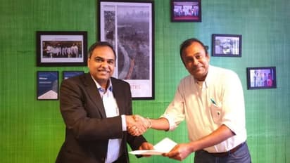 టాటా మోటార్స్ తో లిథియం అర్బన్ ఒప్పందం :500 కార్లు ఆర్డర్