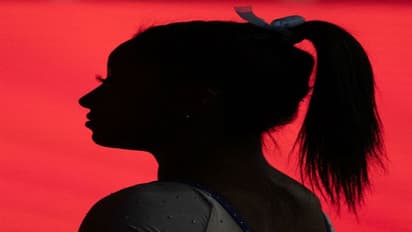 স্বামী- মেয়েকে রেখে ঘর ছাড়লেন বধূ, বাইপাসে ফেলে গয়না নিয়ে চম্পট প্রেমিকের