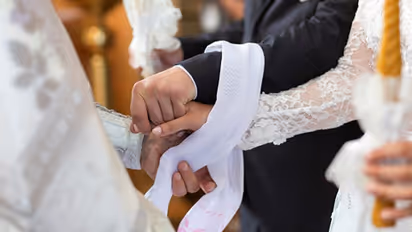 21 ವರ್ಷ ಜತೆಗಿದ್ದ ಜೋಡಿಗೆ ಐವರು ಮಕ್ಕಳು, ಮದುವೆ ಕನಸು ಕೈಗೂಡಲೇ ಇಲ್ಲ!