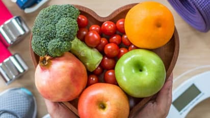 ഹൃദയം സൂക്ഷിക്കാം; ഭക്ഷണത്തില് ഇവ ശ്രദ്ധിച്ചാല്...