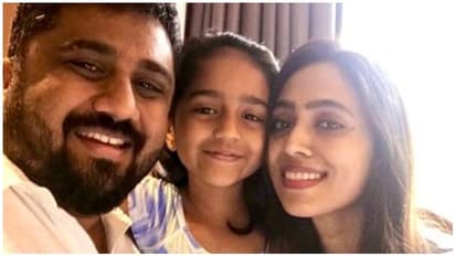 ’அரை வேக்காட்டுத்தனமான செய்திச் சேனல்கள்’...கலாய்க்கும் தயாரிப்பாளரின் மனைவி