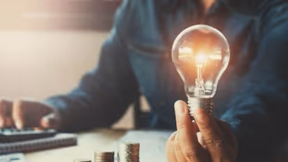 ಹಿಂದಿನ ತಿಂಗಳ ವಿದ್ಯುತ್‌ ಬಿಲ್ ಸರಾಸರಿ ಆಧಾರದ ಮೇಲೆ ಈ ತಿಂಗಳ ಬಿಲ್