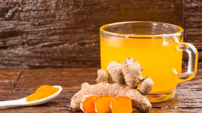 Turmeric Water Health benefits :  വെറും വയറ്റിൽ മഞ്ഞൾ വെള്ളം കുടിക്കണമെന്ന് പറയുന്നതിന്റെ കാരണം