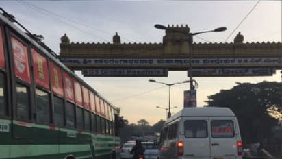 ಸಿರ್ಸಿ ಫ್ಲೈಓವರ್ ಅರ್ಧ ಬಂದ್!