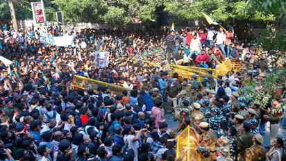 ಬಳ್ಳಾರಿ: ಹರಪನಹಳ್ಳಿ ಜಿಲ್ಲೆಗಾಗಿ ಆಗ್ರಹಿಸಿ ಪ್ರತಿಭಟನೆ