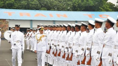 പ്രവാസികളെ മടക്കി കൊണ്ടു വരാൻ കപ്പലുകൾ സജ്ജമെന്ന് നാവികസേന
