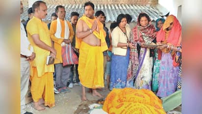 घरवालों को मिली बेटा बेटी की इंटरकास्ट मैरिज की सजा, पड़ा रहा बड़े बेटे का शव-कोई नहीं आया कंधा देने