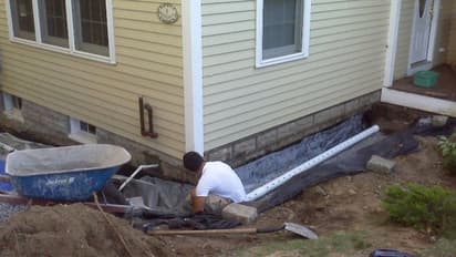 ഡ്രൈനേജ് പണിയുമ്പോൾ...