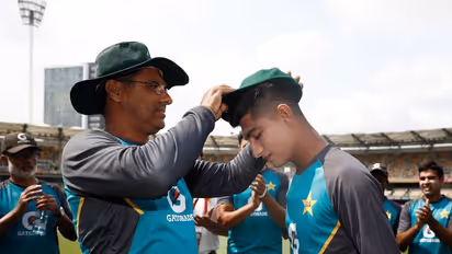 ടീം ഇന്ത്യക്കെതിരെ വജ്രായുധത്തെ ഇറക്കി പാകിസ്ഥാന്; നസീം ഷായ്ക്ക് ഇന്ന് രാജ്യാന്തര ടി20 അരങ്ങേറ്റം