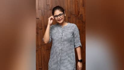 শীতে আরামদায়ক পোশাকেই স্বস্তি, নতুন ছবির কথা বলতে গিয়ে জানালেন সায়নী ঘোষ