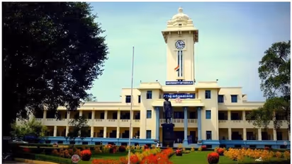 കേരള സർവ്വകലാശാല: എൽഎൽബി പരീക്ഷകൾ ജൂണിൽ; ബിരുദ പരീക്ഷകൾ മെയ് 21 മുതൽ