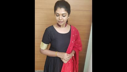 பிக்பாஸ் பிரபலம் ரித்விகாவின் அசத்தல் போஸ்... ஹோம்லி லுக்கில் ரசிகர்களை அசரடிக்கும் புகைப்படங்கள்...!