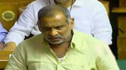 ಮಾಧುಸ್ವಾಮಿ ಮತ್ತೊಂದು ದರ್ಪ: ಸರ್ಕಾರಕ್ಕೆ 10 ಸಾವಿರ ರು. ದಂಡ ವಿಧಿಸಿದ ಕೋರ್ಟ್