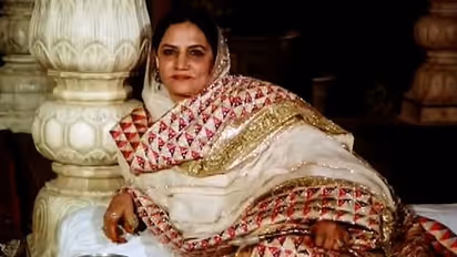 Umraao Jaan actress Shaukat Kaifi no more: Bollywood celebs express condolences
