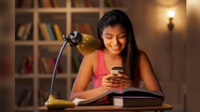 টক্করে এগিয়ে কোন টেলিকম সংস্থা, দেখে নিন সস্তার প্ল্যানগুলি