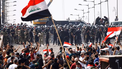 इराक में संघर्ष के दौरान दो प्रदर्शनकारियों की मौत 20 घायल