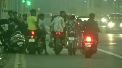 சேட்டை செய்யும் சென்னை புள்ளிங்கோ..! பைக் ரேஸில் ஈடுபட்டு மீண்டும் அட்டகாசம்..!