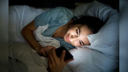 গোপনে বাড়ছে পরকীয়া, একলাফে ১০ লক্ষ বাড়ল ডেটিং অ্যাপের সদস্য সংখ্যা