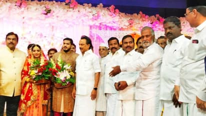 இசையமைப்பாளர் தாஜ் நூர் மகள் திருமணத்தில் கலந்து கொண்டு வாழ்த்திய திமுக தலைவர் ஸ்டாலின்..!