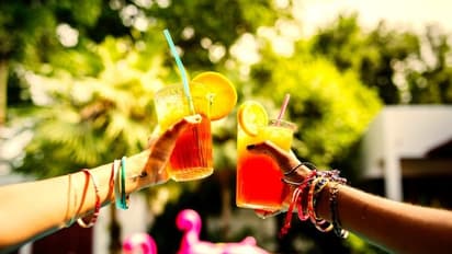 സ്ത്രീകൾ അമിതമായി മധുരപാനീയങ്ങൾ കുടിച്ചാൽ ഈ രോഗത്തിനുള്ള സാധ്യത കൂടുതൽ : പഠനം