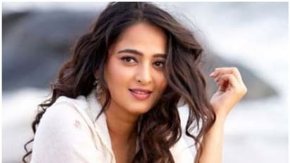 প্রভাস নয়, ভারতীয় ক্রিকেটারের সঙ্গেই গাটছড়া বাঁধছেন বাহুবলীর দেবসেনা