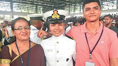 बिहार की बेटी शिवांगी ने रचा इतिहास, बनने जा रहीं इंडियन नेवी की पहली महिला पायलट