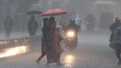 24 மணி நேரத்திற்கு வெளுத்து வாங்கப்போகும் கனமழை..! வானிலை மையம் மீண்டும் எச்சரிக்கை..!