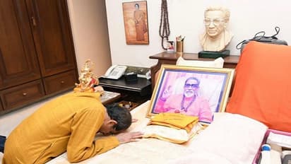 ಮೊದಲ ಬಾರಿಗೆ ಠಾಕ್ರೆ ಕುಟುಂಬಕ್ಕೆ ಸಿಎಂ ಹುದ್ದೆ, ಸೋನಿಯಾಗೆ ಧನ್ಯವಾದ ಎಂದ ಉದ್ಧವ್!