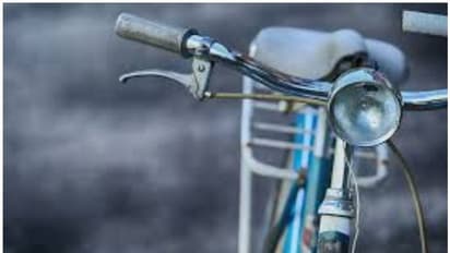 "മൂന്ന് മാസമായി സൈക്കിള് നന്നാക്കി തന്നിട്ടില്ല, നടപടിയെടുക്കണം"; നോട്ടുബുക്ക് പേജില് പൊലീസിന് എല് പി സ്കൂള് വിദ്യാര്ഥിയുടെ പരാതി