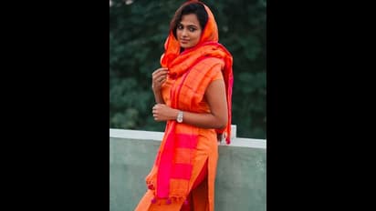 இடுப்பு மடிப்பை காட்டி கோலிவுட்டை கிறங்கடித்த ரம்யா பாண்டியனா இது..? ஒரேயடியாக மாறிய நடிகை..! லேட்டஸ்ட் கிளிக்ஸ்..!