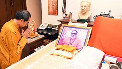 দেখা হবে বালাসাহেবের দুই ঘোড়ার, শপথগ্রহণের অতিথি তালিকাতেও 'মহা'চমক