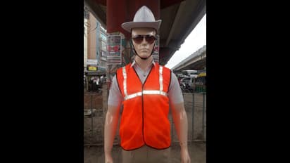 ബംഗളൂരുവില്‍ ഗതാഗത നിയന്ത്രണത്തിന്  'ഡമ്മിപൊലീസും'