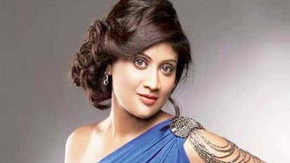 375 கோடி பண மோசடி செய்த நடிகை..! 2 வருடம் டிமிக்கி கொடுத்தவரை விரட்டி பிடித்த போலீஸ்..!