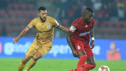 ഐഎസ്എല്: നോര്ത്ത് ഈസ്റ്റിനെ സമനിലയില് പൂട്ടി മുംബൈ