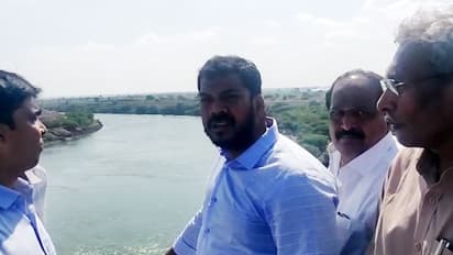 ఏపీ మంత్రిపై తేనెటీగల దాడి: పరుగులు పెట్టిన వైసీపీ నేతలు