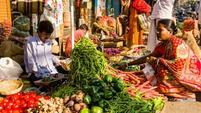 সবজির দাম লিখে বোর্ড ঝোলাতে হবে দোকানে, নির্দেশ টাস্কফোর্সের