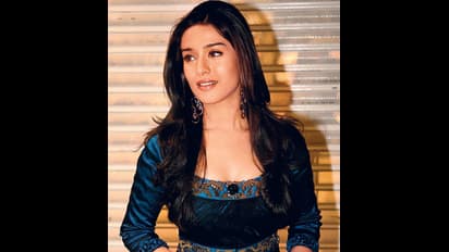 కెరీర్ పాడు చేసుకున్న ఇలియానా, బాలయ్య హీరోయిన్.. మరికొందరు హీరోయిన్ల రాంగ్ డెసిషన్!