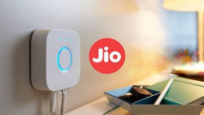 జియో ప్లాన్స్ పై సూపర్ ఆఫర్:  ఆన్ లిమిటెడ్ కాల్స్ తో పాటు 30 రోజుల వాలిడిటీ ఫ్రీ..