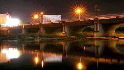 177 வயதை தொட்ட 'சுலோச்சன முதலியார் பாலம்'..! தனிமனித பங்களிப்பில் உருவான தமிழகத்தின் பிரம்மாண்டம்..!