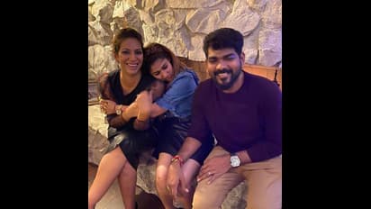 அம்மனுக்கே பீலா விட்டு அமெரிக்காவில்... காதலுனுடன் ஏக்கத்தை தீர்த்துக் கொண்ட நயன்தாரா... அதிர்ச்சி வீடியோ..!