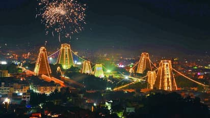 மின்னொளியில் ஜொலிக்கும் அருணாசலேஸ்வரர் கோயில் கோபுரங்கள்... நாளை கொடியேற்றம்... டிசம்பர் 10-ம் தேதி மகாதீபம்..!