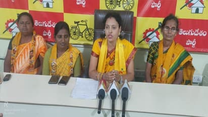 ''ప్రియాంకరెడ్డి తల్లిదండ్రులకు అవమానం...ఆ పోలీసులను శిక్షించాలి''