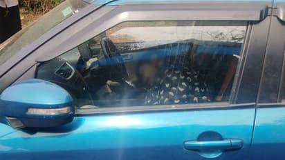 കണ്ണൂർ താലൂക്ക് ഓഫീസ് കോമ്പൗണ്ടിൽ കാറിനുള്ളില് യുവാവിന്റെ മൃതദേഹം; ദുരൂഹത