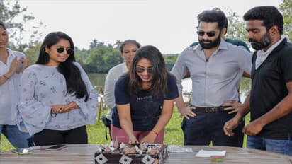 హీరో రామ్ సరసన హాట్ బ్యూటీ కంఫర్మ్.. సెట్స్ లో బర్త్ డే సెలెబ్రేషన్స్