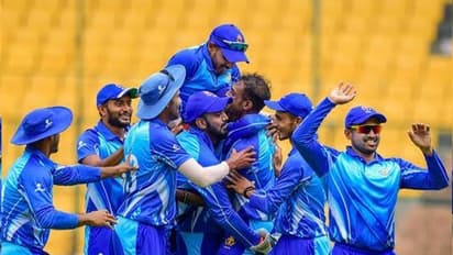 शादी से ठीक पहले मनीष पांडे को जीत का तोहफा, कर्नाटक ने 1 रन से जीता सैयद मुश्ताक अली ट्रॉफी का फाइनल