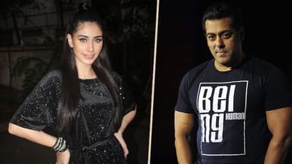 ৩৩ বছরের ছোট মুন্নি এখন বদনাম করছেন বলিউডের ভাইজানকে, জল্পনা তুঙ্গে