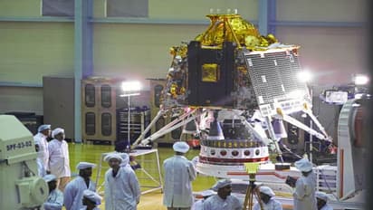 ২০২২ সালেই চাঁদে পাড়ি দেবে ভারত, চন্দ্রায়ন-৩ তৈরি হচ্ছে জোরকদমে, জানিয়ে দিল কেন্দ্র