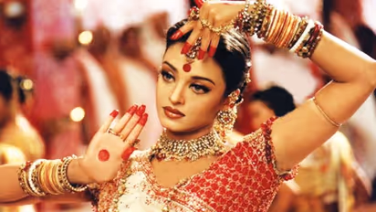 When Aishwarya Rai continued to dance despite bleeding ears (Watch)