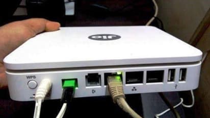 జియో... కస్టమర్లందరూ ఇక నుంచి చార్జీలు భరించాల్సి ఉంటుంది....